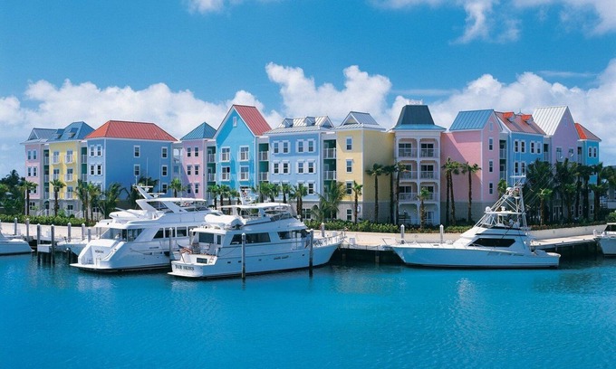 Paradise Island Condo | Atlantis Large Condo Great Price