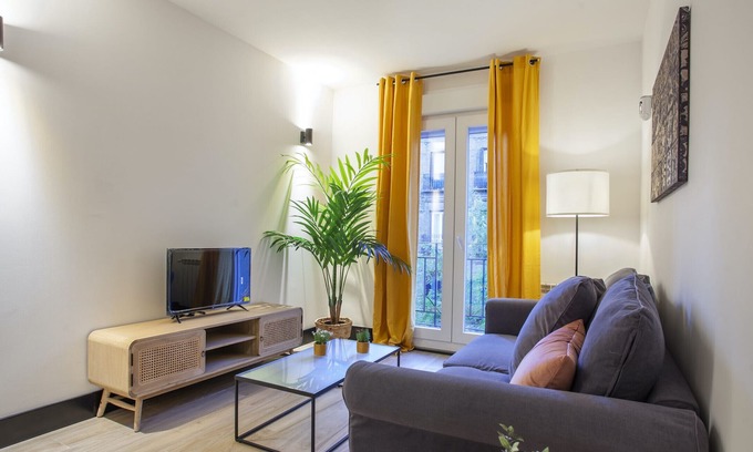 Pacifico Apartment | Atocha II apartment in Madrid