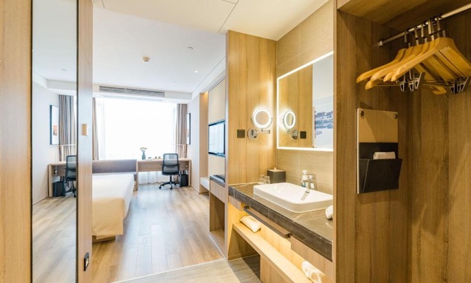 Xinwu District Hotel | Atour Hotel Changjiang North Road Wuxi