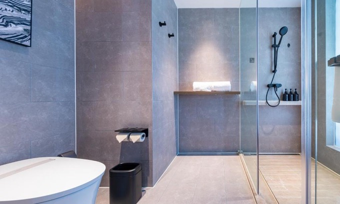 Donghu District Hotel | Atour Hotel Haikou Binhai Avenue Xixiu Beach