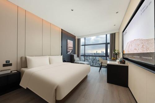 Long Hua Hotel | Atour Hotel Haikou Wanguo Metropolis Qilou Old Street
