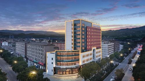 Yangtianlin Hotel | Atour Hotel Wenling Zeguo Lingyue Plaza