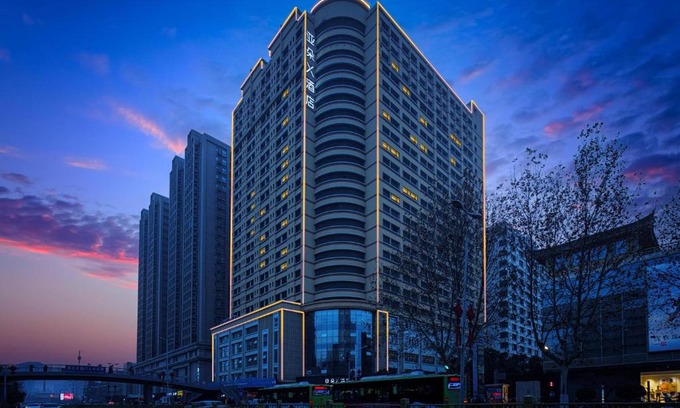 Lianhu Hotel | Atour X Hotel Xi'an Northwestern Polytechnical University Subway Station