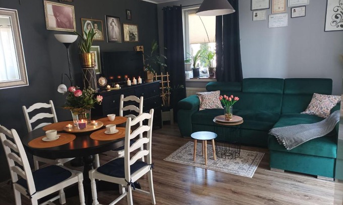 Orunia-St. Wojciech-Lipka Apartment | Atrakcyjny apartament z dużym ogrodem