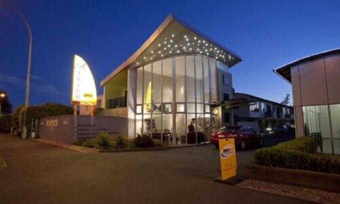 Hamilton North Hotel | Atrium on Ulster