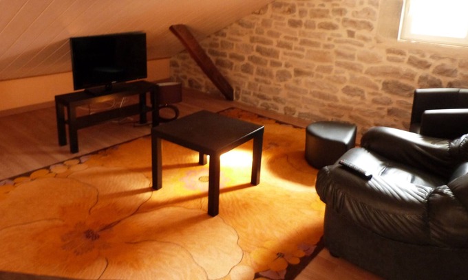 Bozouls Apartment | Attic apartment on the 1st floor in Bozouls-center GITE DU CEDRE