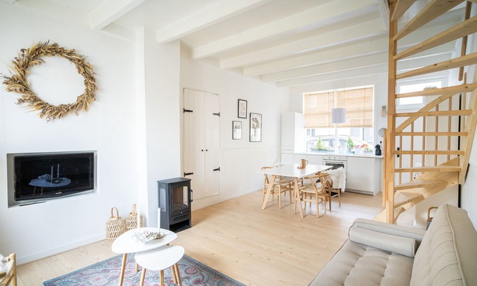 Scherpenisse House | Attractive 4 person vacation home in Scherpenisse, Tholen