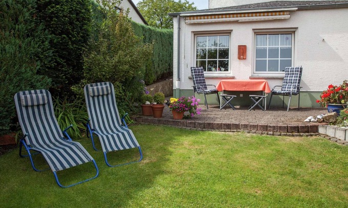 Bettenfeld Apartment | Attractive apartment in Bettenfeld with garden