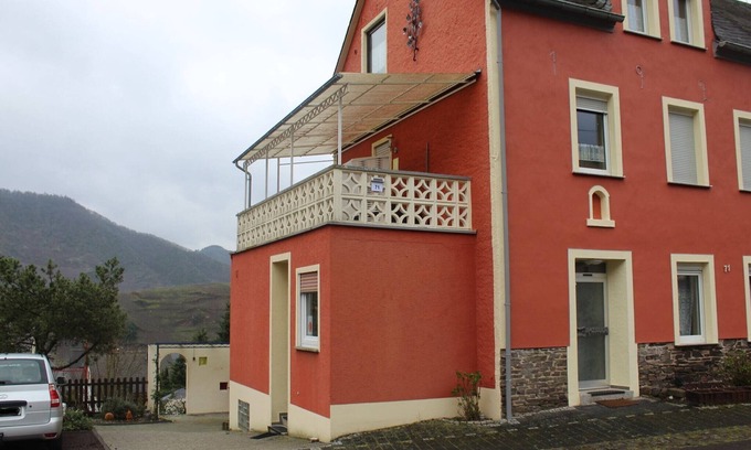 Bremm House | Attractive holiday home in Bremm with garden