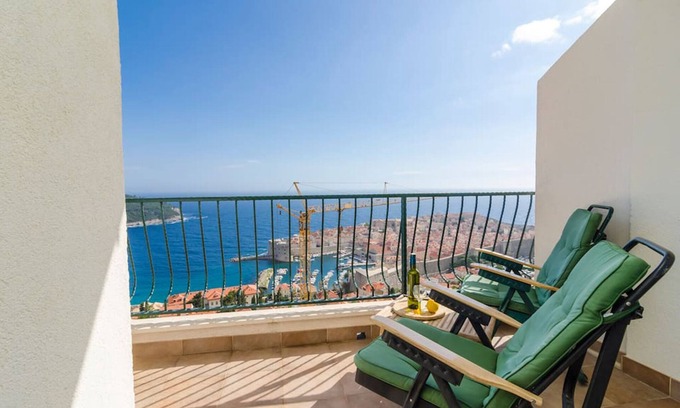 Ploce Apartment | Attractive modern furnished apartment Media glorious panoramic view