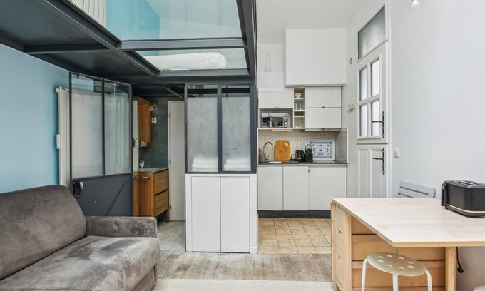 Notre-Dame-des-Champs Apartment | Atypical 3 person loft with AC