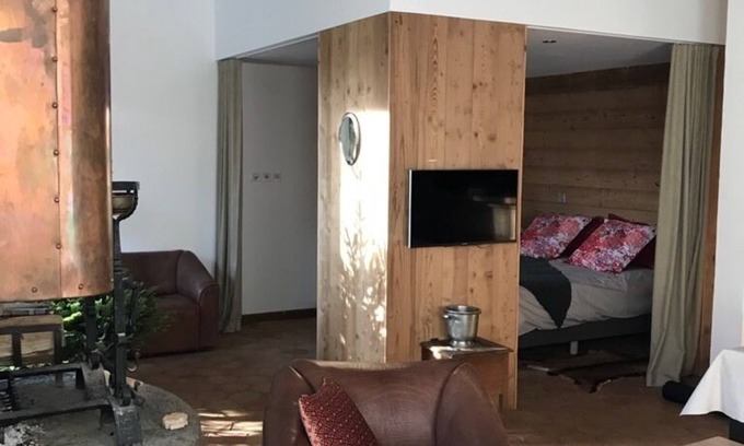 Bourg-Saint-Maurice House | atypical loft in the heart of the village in a haven of peace with parking