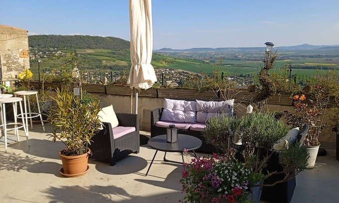 Veyre-Monton House | Atypical, quiet location with exceptional view