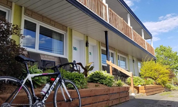 Lac-Etchemin Hotel | Auberge Happy Logis