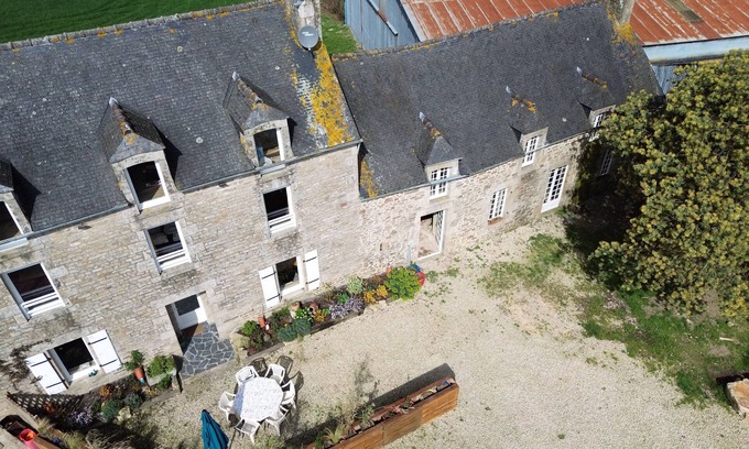 Saint-Michel-de-Plelan House | au Calme Chez L'habitant à 15 Minutes de la Mer!