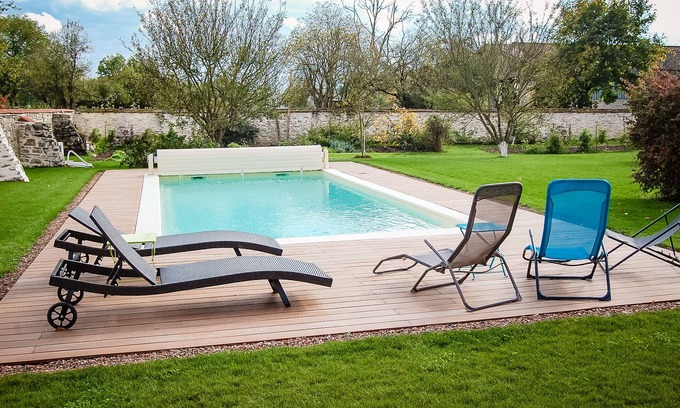 Tonnoy House | Au Caprice de L'Atre