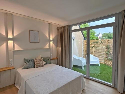 Hillion Apartment | Au Colombier