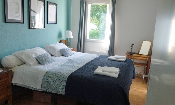 Gaillac Apartment | Au Levant de Marie Il: luxury apartment with swimming pool and gym
