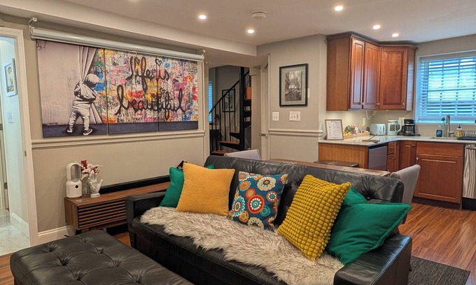 Tenleytown House | AU Park Executive Apt near Metro, Private Entrance, Large Windows
