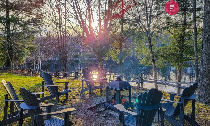 Bury Ski Chalet | Au Petit Bonheur - Waterfront Eastern Townships