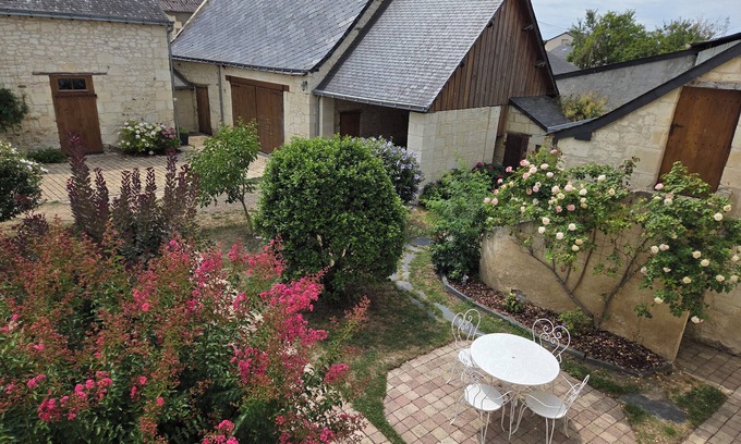 Gennes-Val-de-Loire House | AU PIED DU LAVOIR