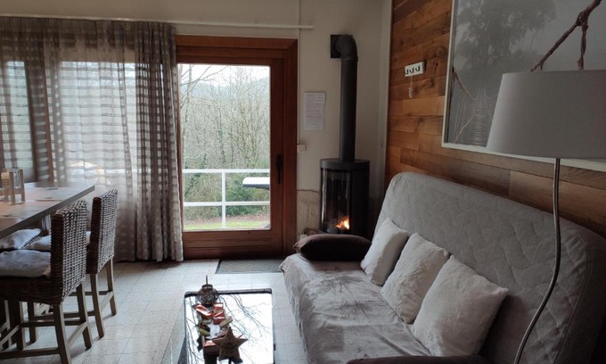 Waulsort Ski Chalet | Au repaire des écureuils