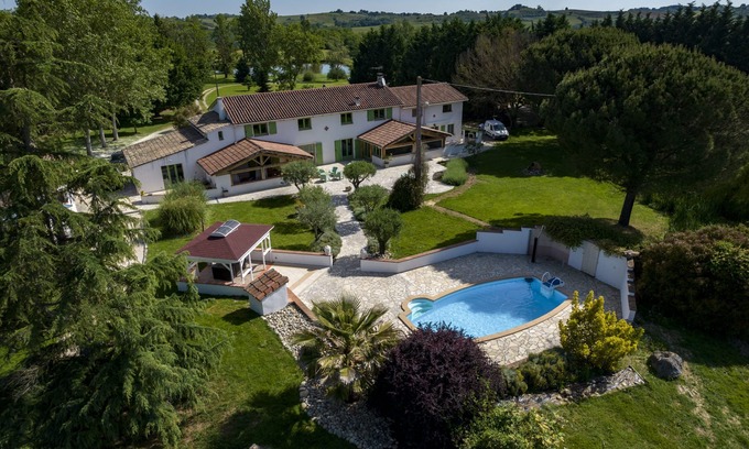 Saint-Martin-dOydes House | Au Temps Suspendu - Large Gîte 16 People - Pyrenees
