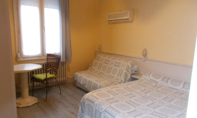 Chemille-Melay Hotel | auberge de l arrivée