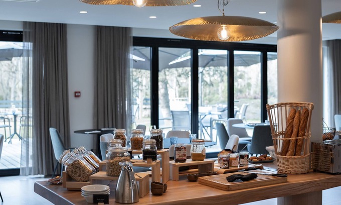 Cande-sur-Beuvron Hotel | Auberge de la Caillère