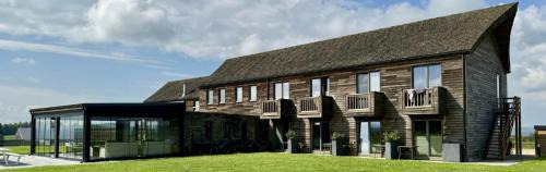 Mousny House | Auberge des Blancs Cailloux
