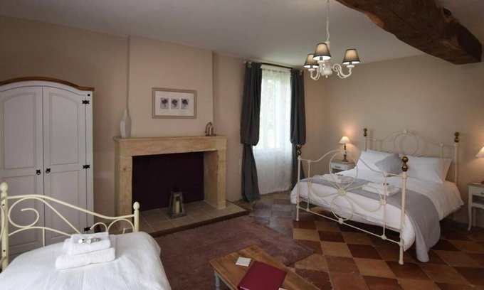 Roquebrune House | Auberge des Pensées - Deluxe Double Room 2