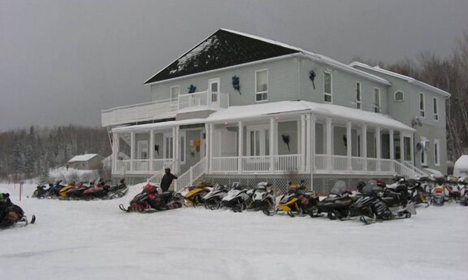 Hebertville Hotel | Auberge Presbytere Mont Lac-Vert