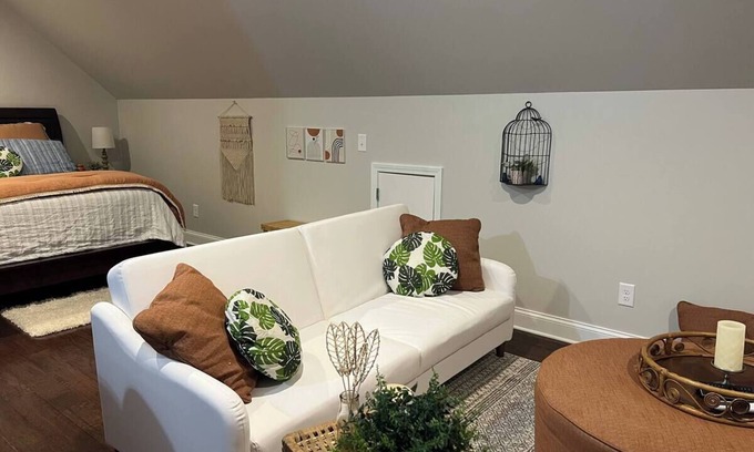 Auburn Apartment | Aubie's Oasis