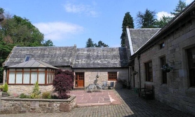 Arden House | Auchenheglish Lodges - The Smiddy