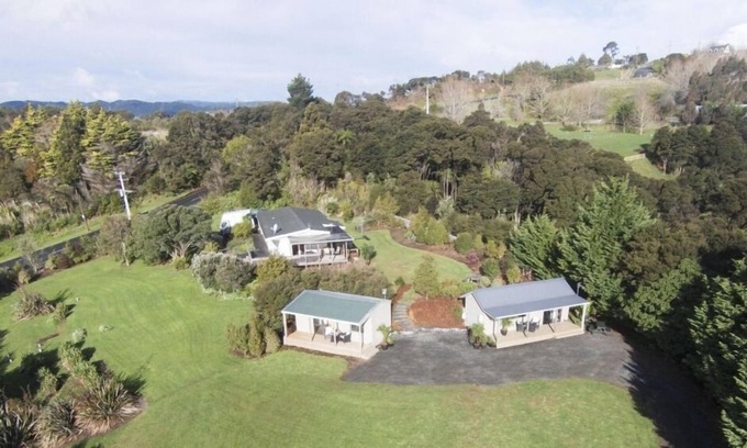 Clevedon Cottage | Auckland Country Cottages - Fantail Cottage