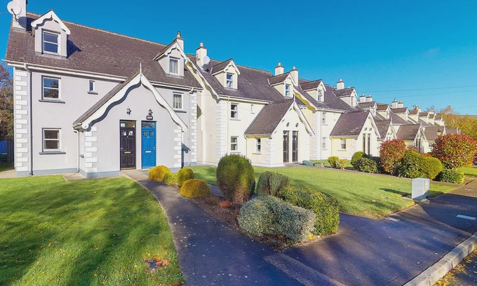 Aughrim Lower House | Aughrim Holiday Village