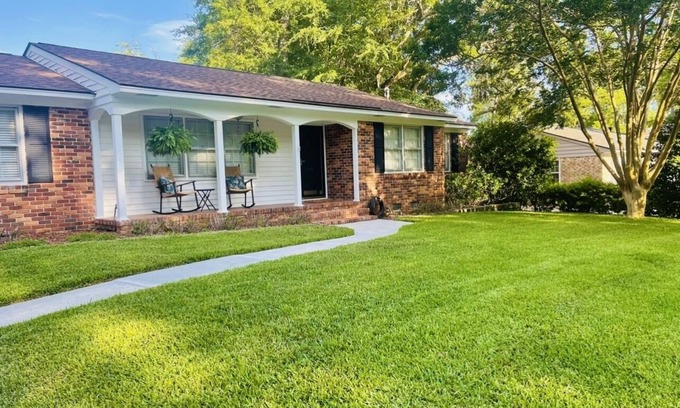 Montclair House | Augusta Masters Cottage