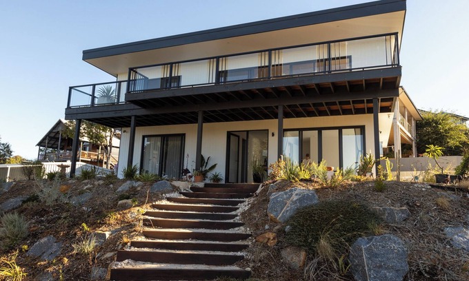Augusta House | Augusta River View House- Bilya Mia