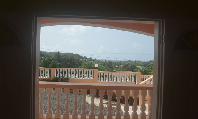 Vieux Fort House | Aupic Paradise