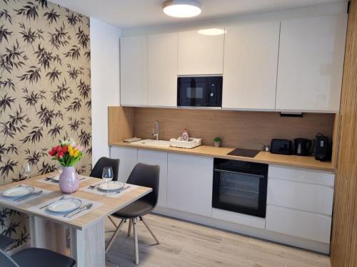 Sarvar House | Aura Residence Apartman
