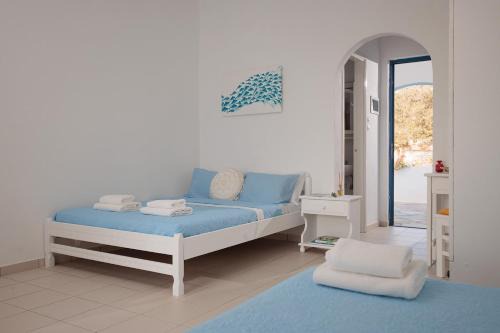 Naxos Apartment | Aurea Blu Studio 07, warmth, sun, nature and sea