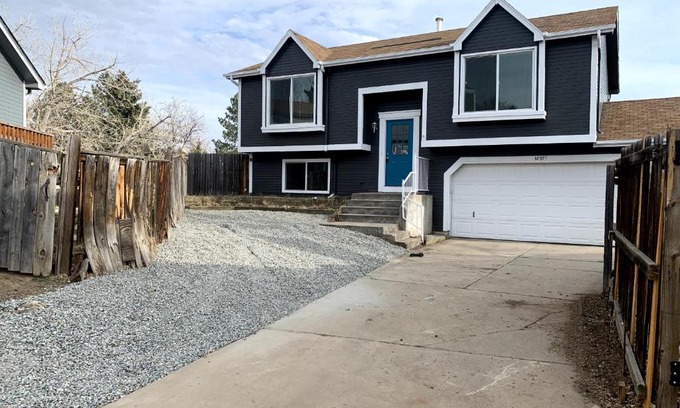 Aurora House | Aurora 2 King Beds Updated, Cozy Home