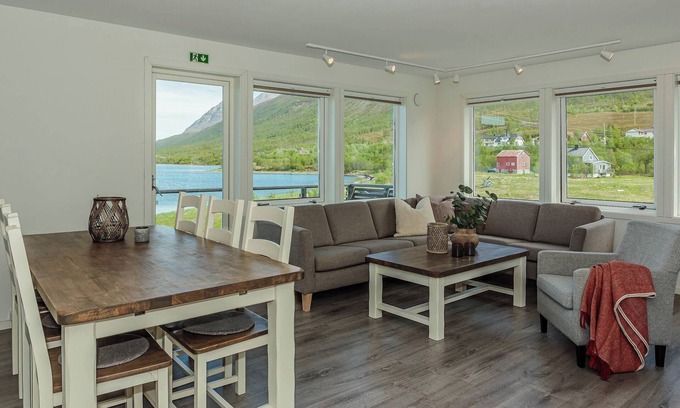 Nord-Lenangen Apartment | Aurora Apartment - Lyngen Experience