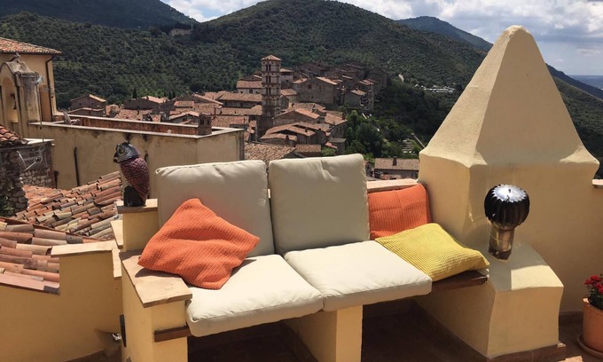 Sermoneta Apartment | Aurora Medieval House - Il Granaio