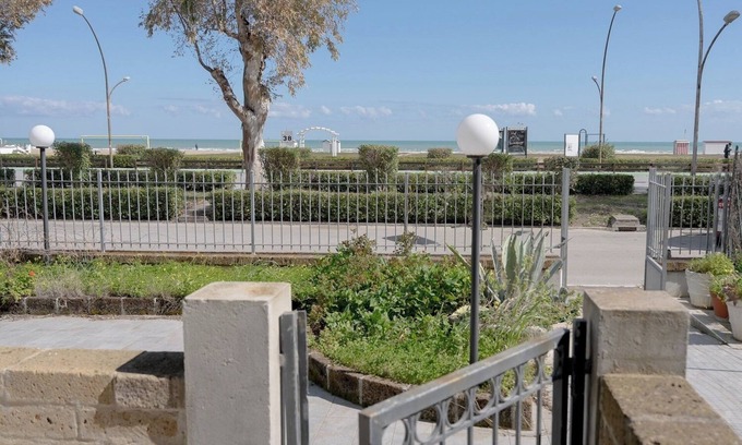 Marina di Vasto Apartment | Aurora sul Mare - 50 meters from the beach
