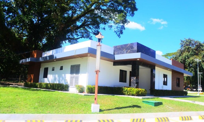 Clark Freeport Resort | Aurora Villas and Cabin Resort