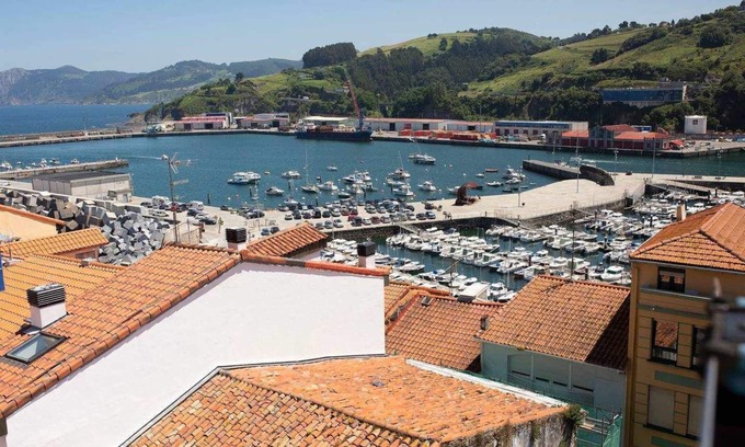 Bermeo Apartment | Aurrekoetxea 36 Vacation Rental, 5º D