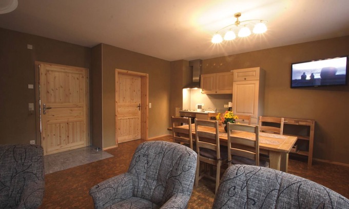 Burg-Dorf Apartment | Ausgedinge-backhaus, 2 Schlafr., Wohnr./küchenz., Du/wc - Penkehof Spreewald