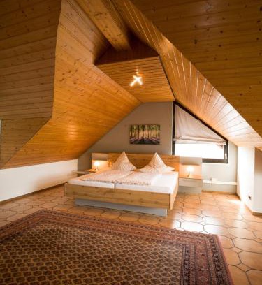 Losheim am See Apartment | Aussicht ins schöne Land