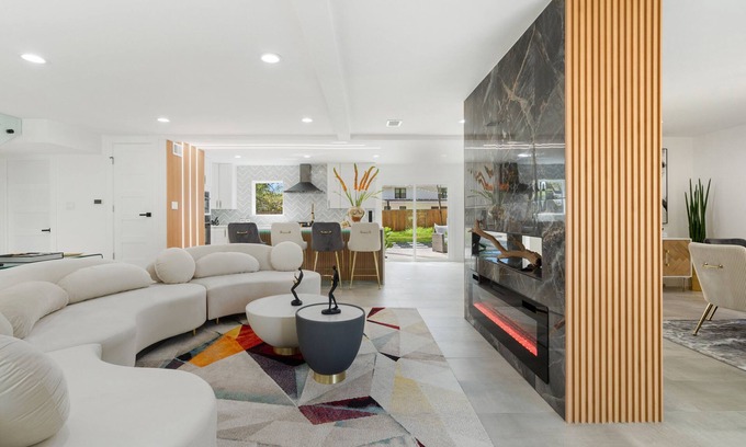 Allandale House | ❤️Austin Modern style❤️n5.5mi from Domainn6mi from downtown n5mi from stadiums
